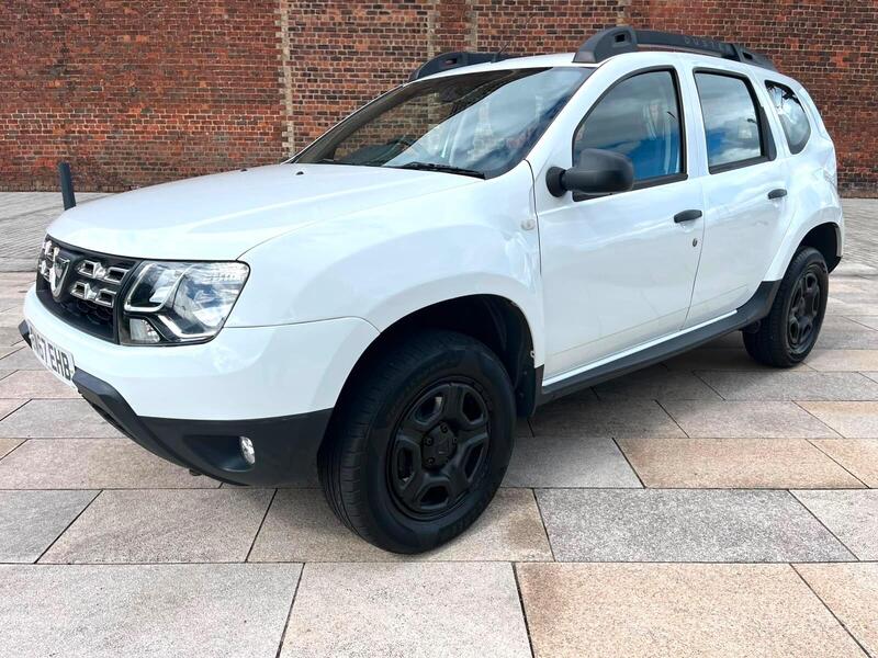 Dacia Duster view 6