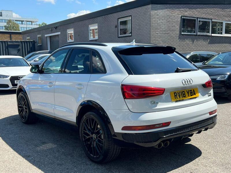 Audi Audi Q3 view 4