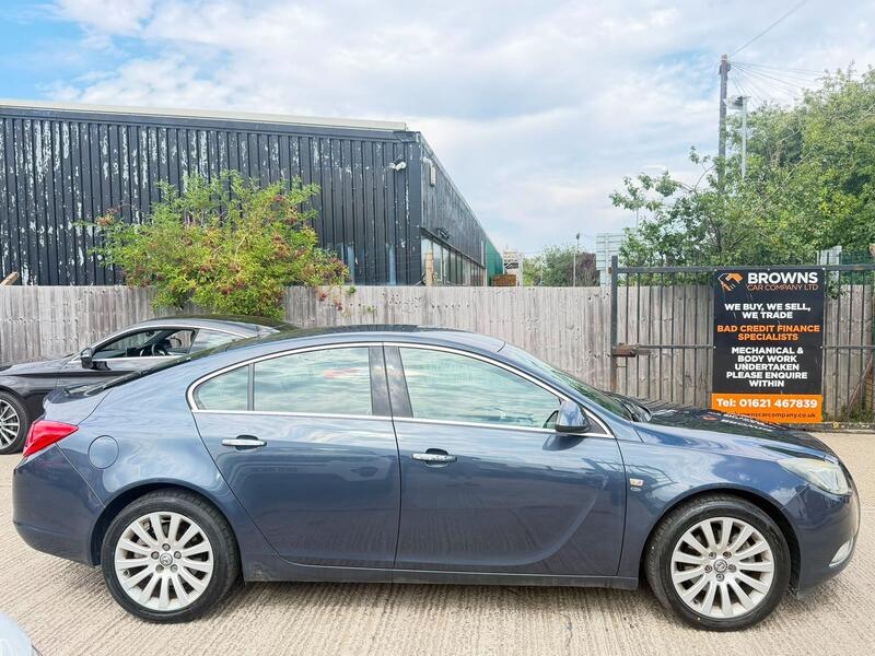 Vauxhall Insignia view 2
