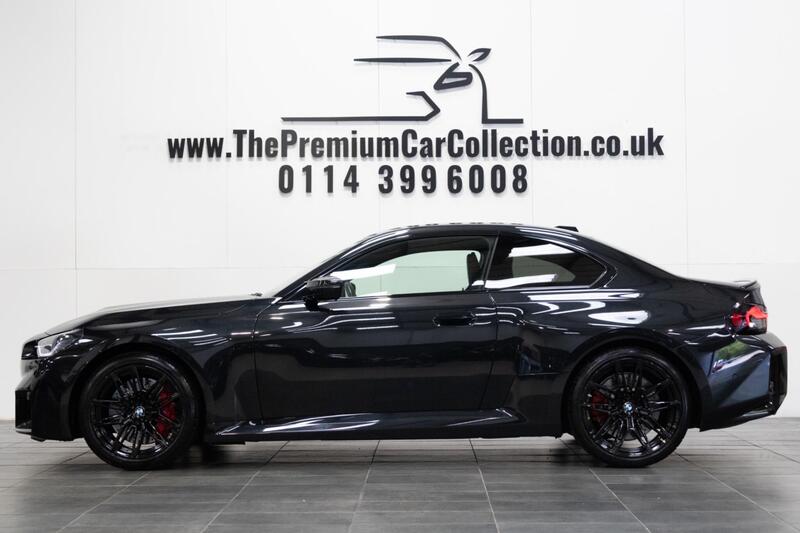 BMW M2 view 3