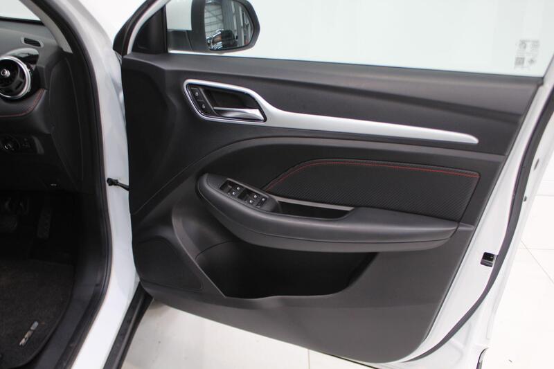 2022 MG MG ZS in White — image 30 of 70