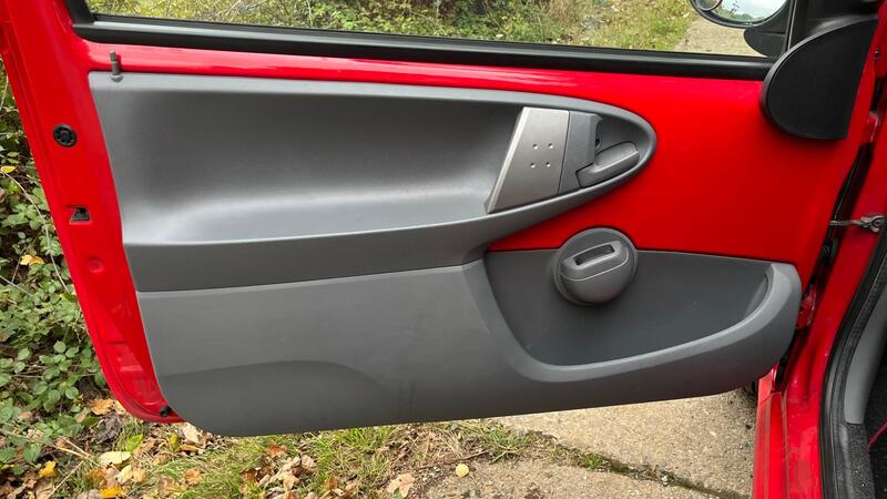 2009 Peugeot 107 — photo 41