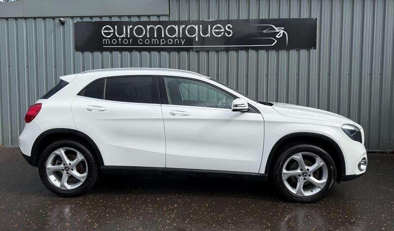 Mercedes-Benz Gla view 2