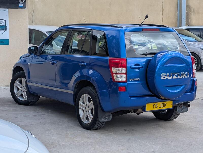 Suzuki Grand Vitara view 4