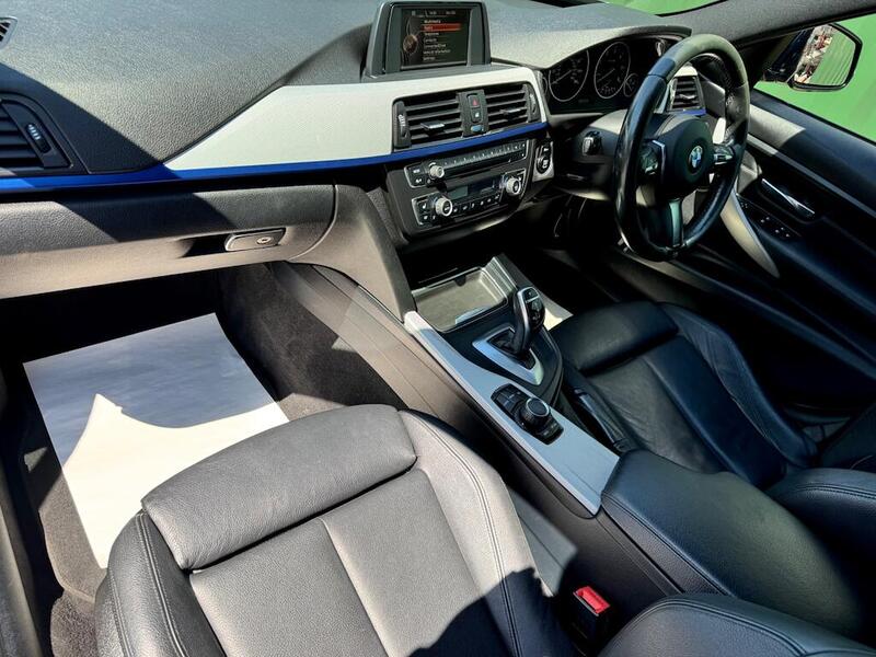 BMW 3 Series view 4