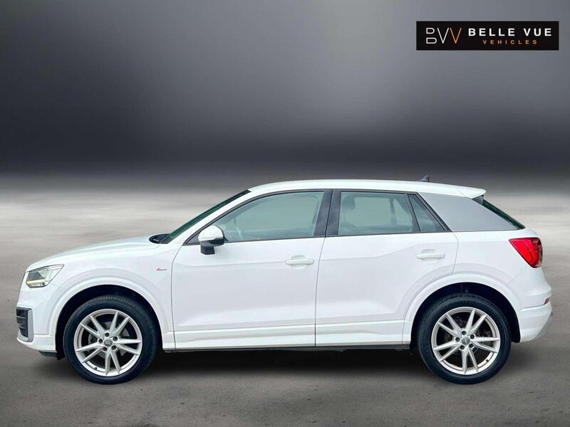 Audi Q2 view 5