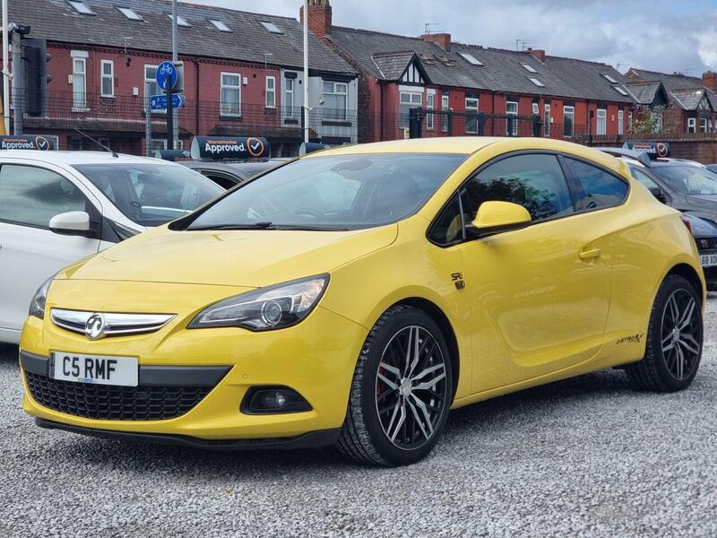 Vauxhall Astra GTC view 6