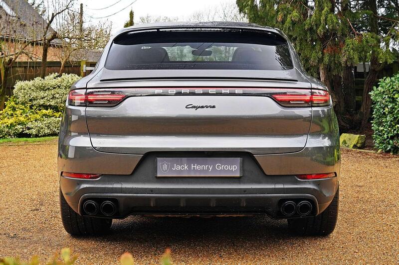 Porsche Cayenne view 4