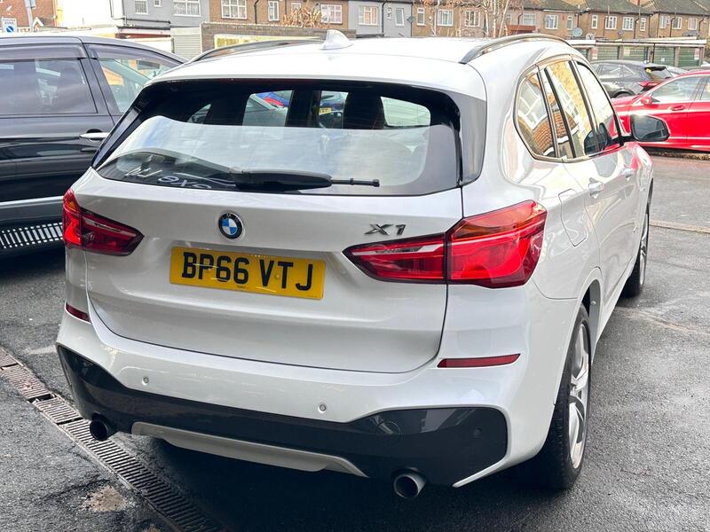 BMW X1 view 6