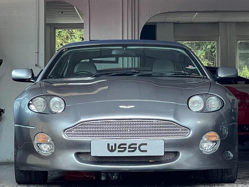 Aston Martin DB7 view 7