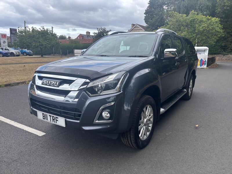 Isuzu D-Max view 3