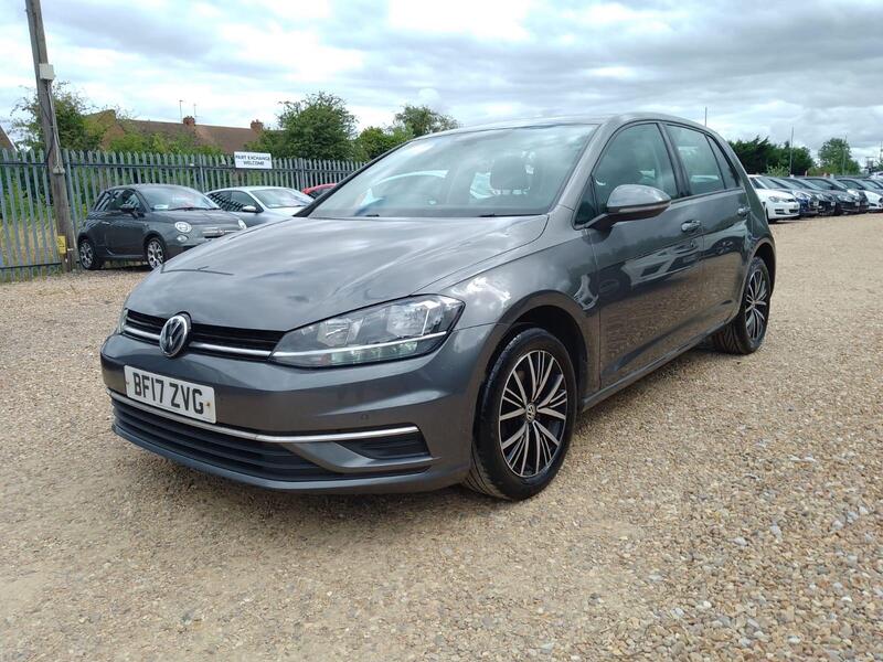 Volkswagen Golf view 6