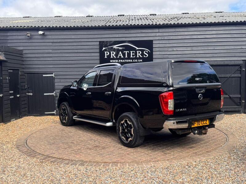 Nissan Navara view 3