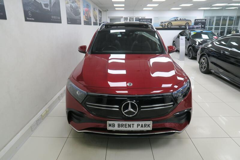 Mercedes-Benz 300 view 2