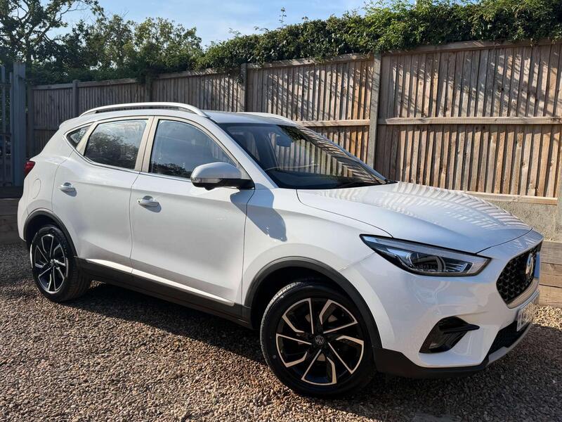 MG ZS view 7
