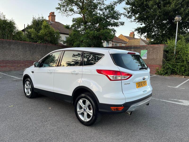 Ford Kuga view 5