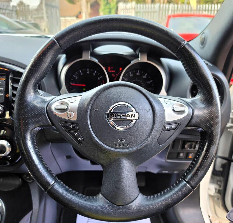 Nissan Juke 1.6 Tekna XTRON Euro 6 5dr thumbnail 31