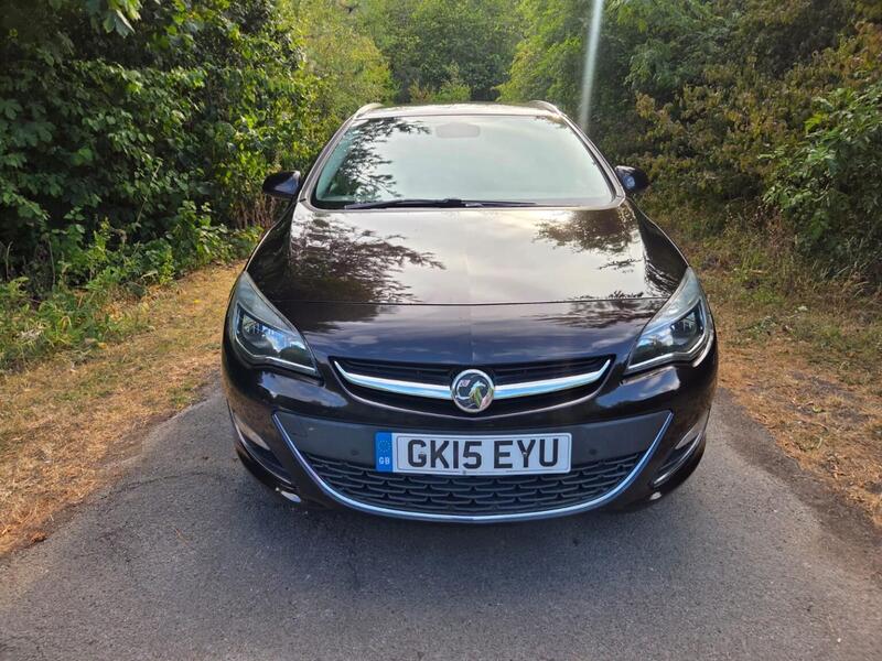 Vauxhall Astra view 3