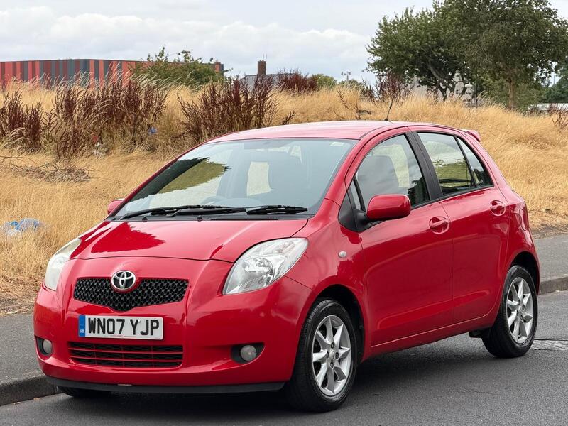 Toyota Yaris view 2