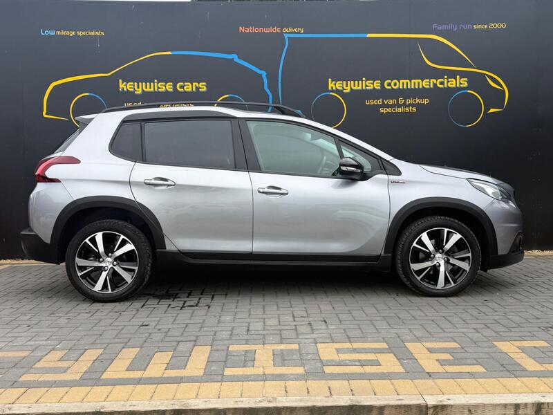 Peugeot 2008 view 6