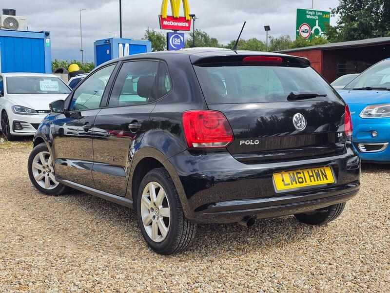 Volkswagen Polo view 4