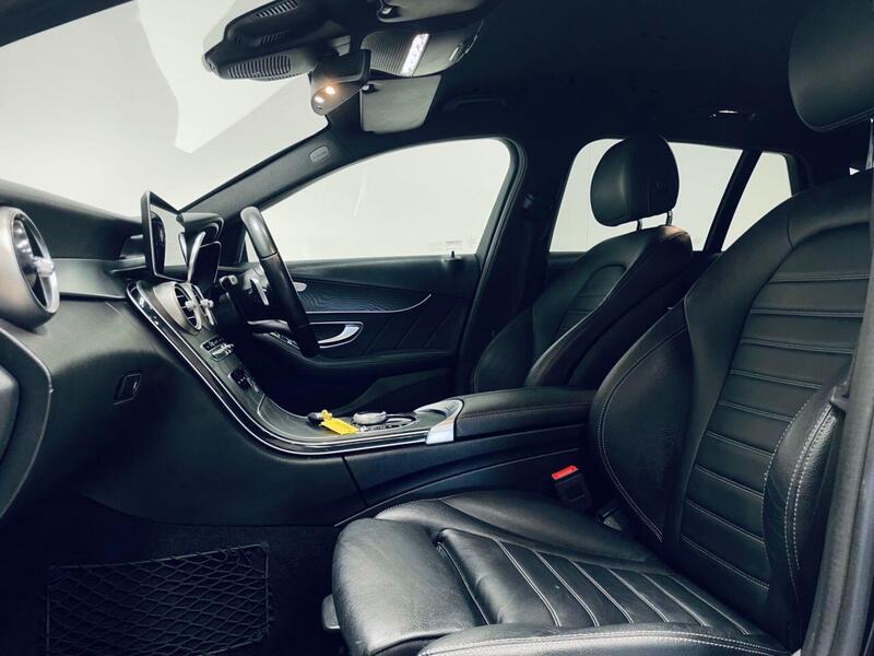 Mercedes-Benz C Class view 5