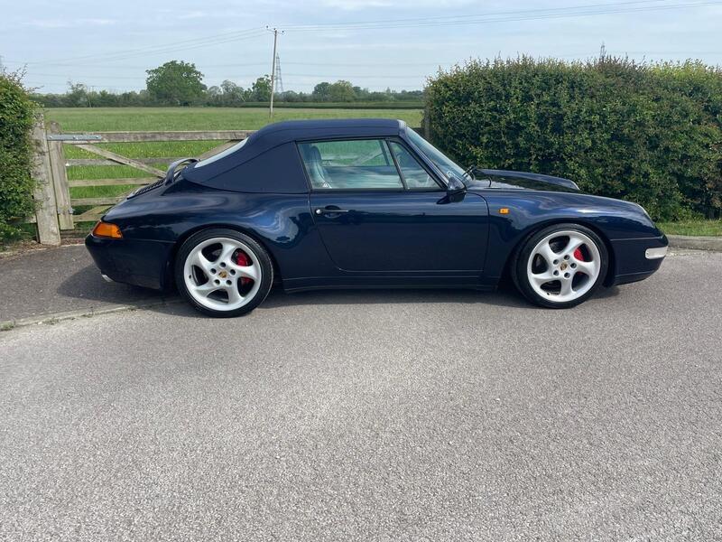 Porsche 911 view 3