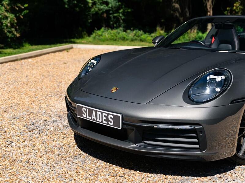 Porsche 911 view 4