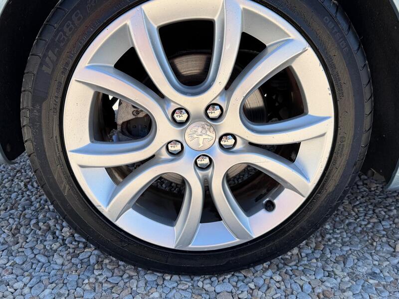 Peugeot 508 view 2