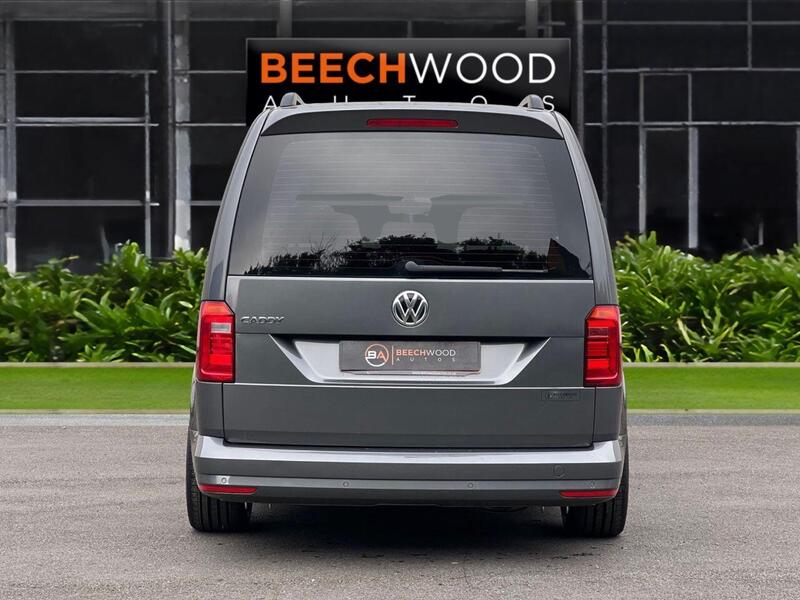 Volkswagen Caddy Maxi Life view 6