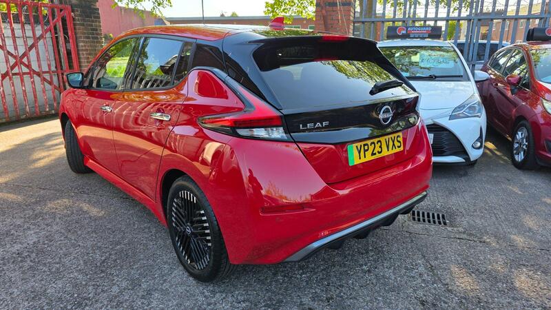 Nissan Leaf view 4