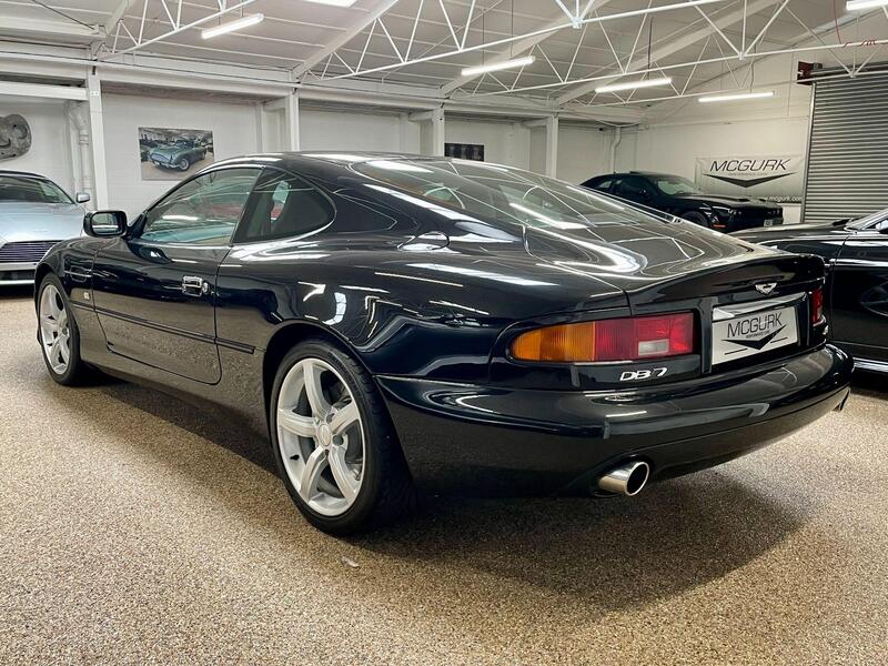 Aston Martin DB7 view 4