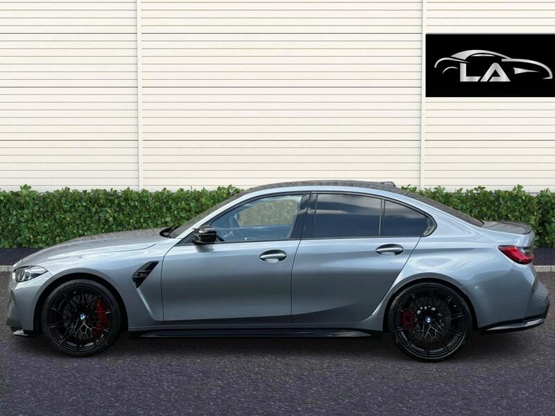 BMW M3 view 3