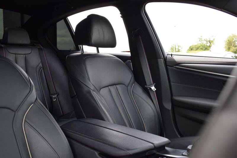 BMW 5 Series view 5