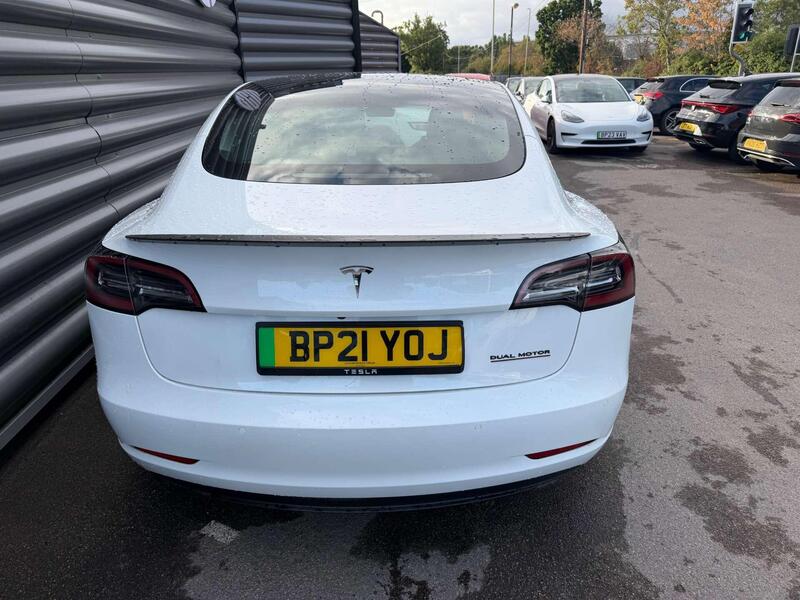 Tesla Model 3 view 3