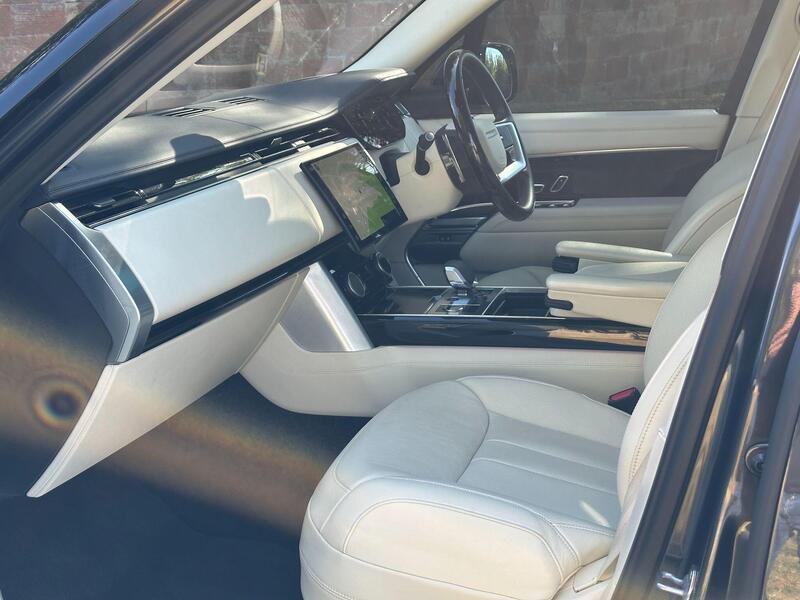 Land Rover Range Rover view 7