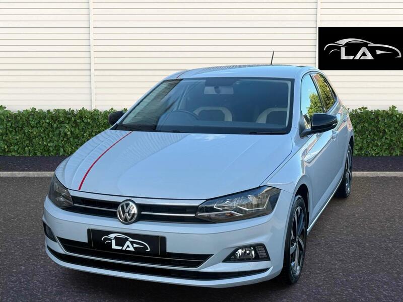 Volkswagen Polo view 2