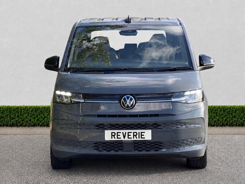 Volkswagen Multivan view 2