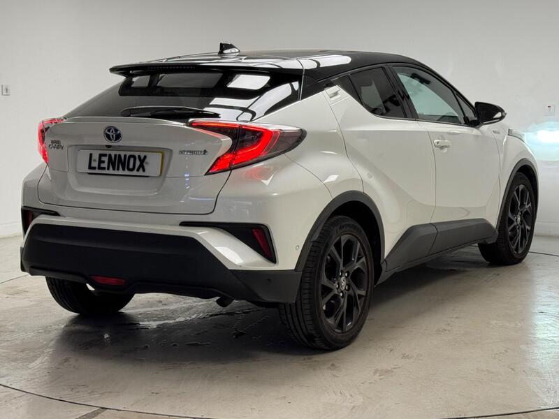 Toyota C-HR view 6