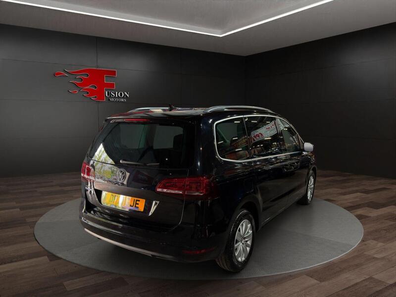 Volkswagen Sharan view 6