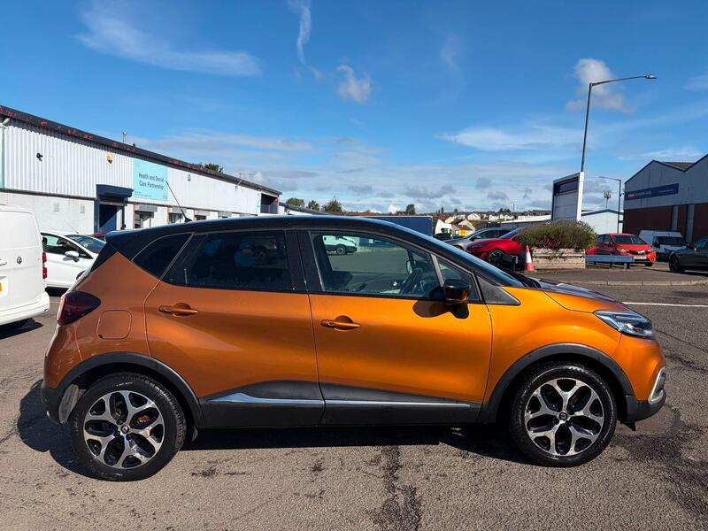 Renault Captur view 4