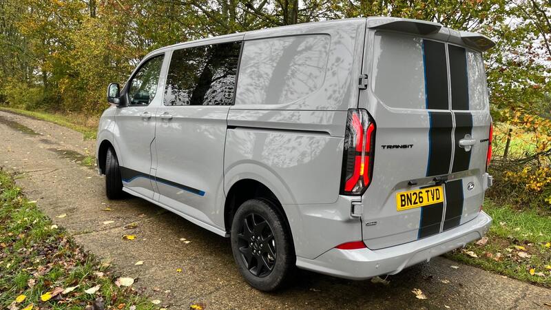 2026 Ford Transit Custom — photo 8