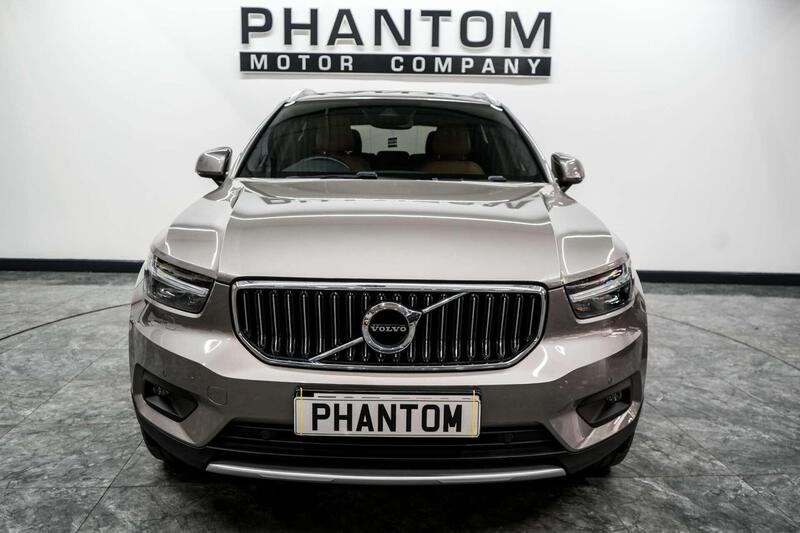 Volvo XC40 view 5