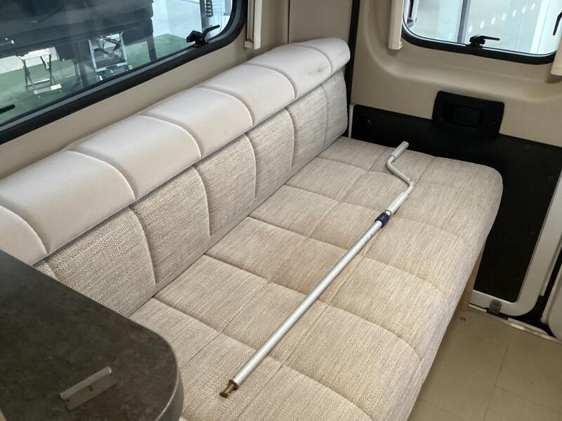 Elddis Autoquest CV40 — image 9