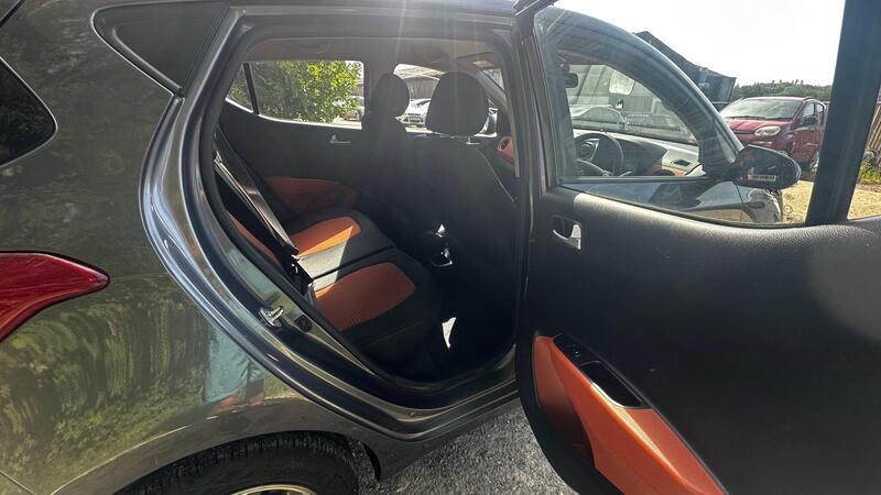 2015 Hyundai i10 — photo 9