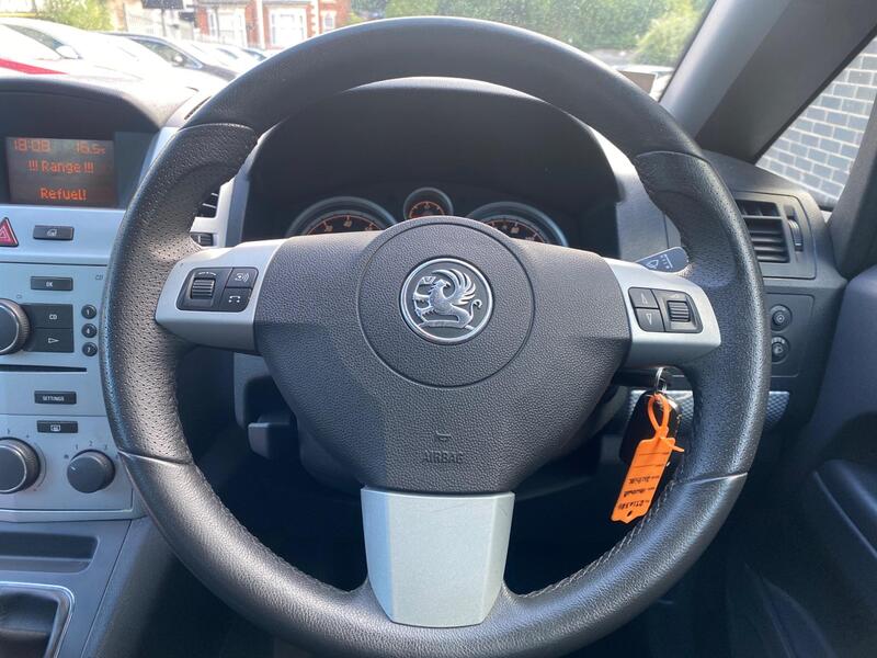 Vauxhall Zafira view 40