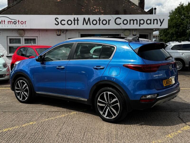 Kia Sportage view 2