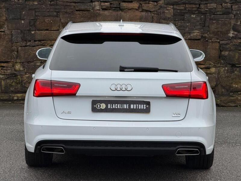 Audi A6 Avant view 6