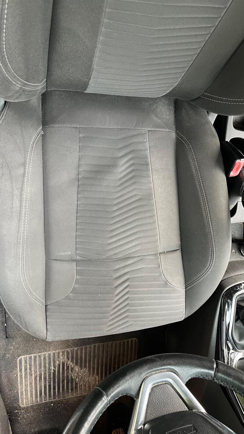 2015 Ford Fiesta — photo 43