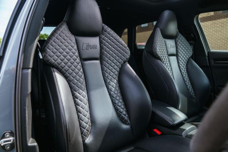Audi Audi RS3 view 4